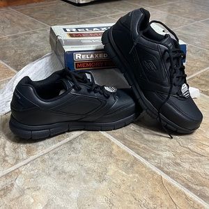 Sketchers Work Mens 10.5 BRAND NEW WITH TAGS! Slip resistant memory foam.